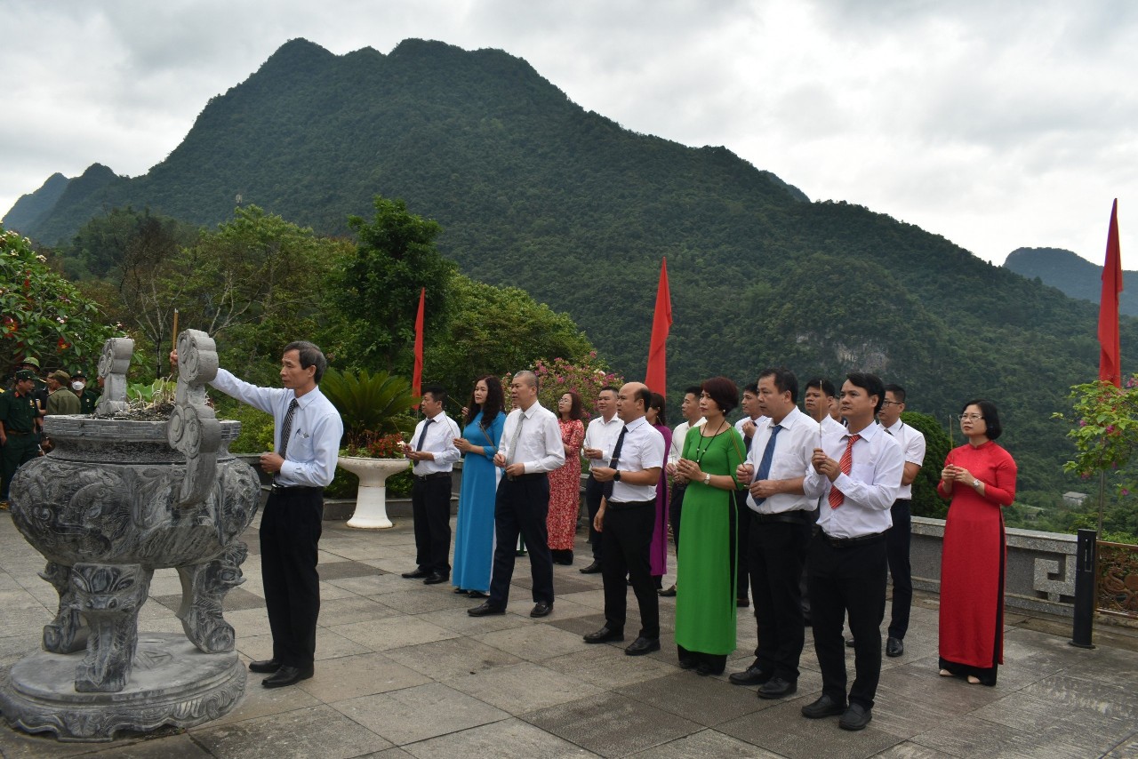 Ban Nội chính Tỉnh uỷ tổ chức sinh hoạt chuyên đề quý II/2024 “Học tập phong cách làm việc của Bác Hồ”